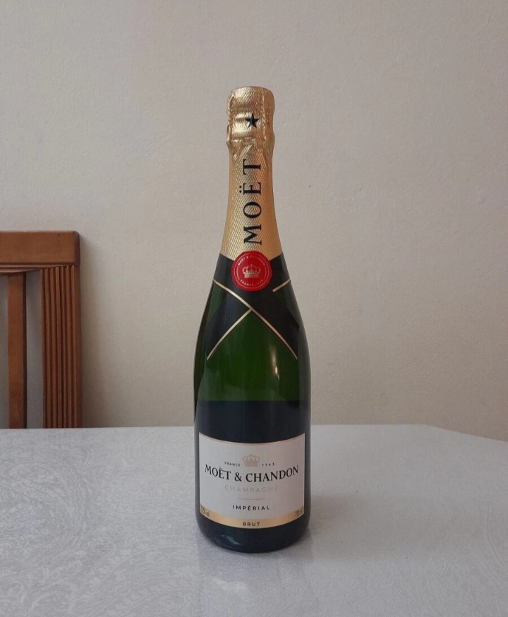 Σαμπάνια MOET & CHANDON Imperial Brut 750ml