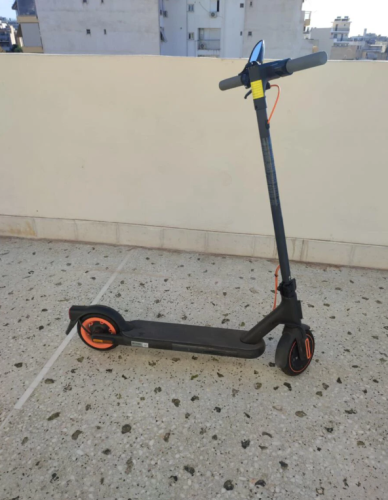 Xiaomi Scooter 4 Go - Σαν Καινούργιο, 13kg, με Καθρέφτη & Φώτα LED