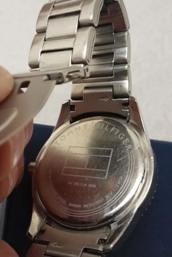 Γυναικείο ρολόι ΤOMMY HILFIGER σε άριστη κατάσταση